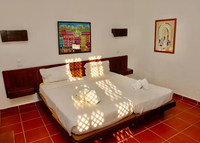 Jacaranda - 550m From The - Free Wifi - By Bedzy Villa