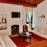 Vila Jacaranda - 550m From The - Free Wifi - By Bedzy