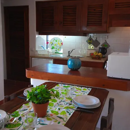 Jacaranda - 550m From The - Free Wifi - By Bedzy Willa Albufeira