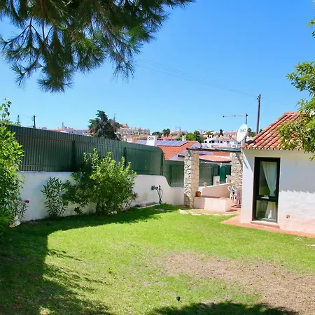 Jacaranda - 550m From The - Free Wifi - By Bedzy Vila *