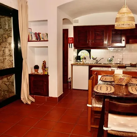Willa Jacaranda - 550m From The - Free Wifi - By Bedzy Albufeira